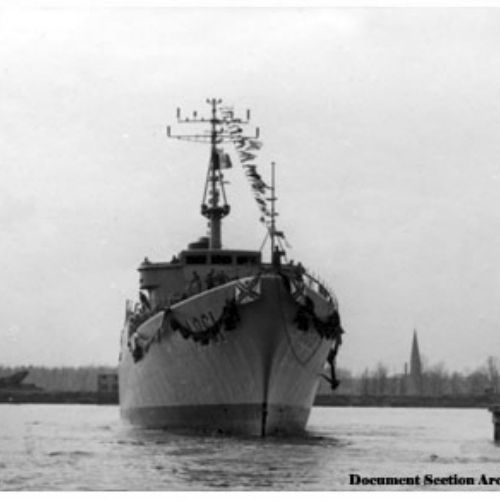 La Force Navale prend possession du Zinnia