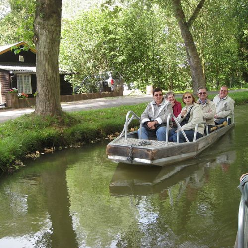 Les barques électriques de Nismes