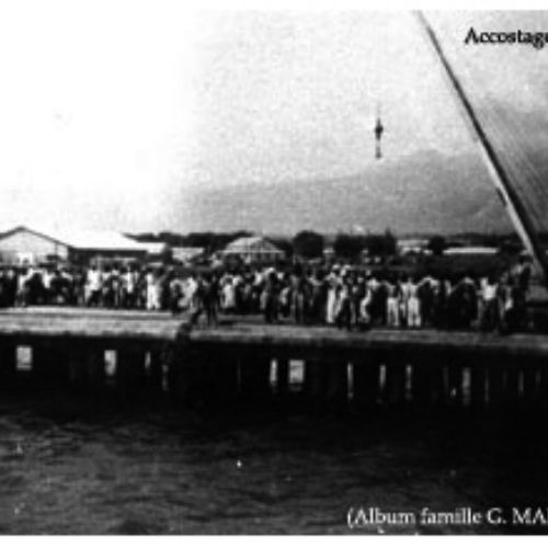 Acostage au port