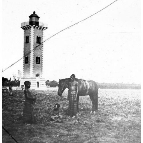 Le phare de Moanda