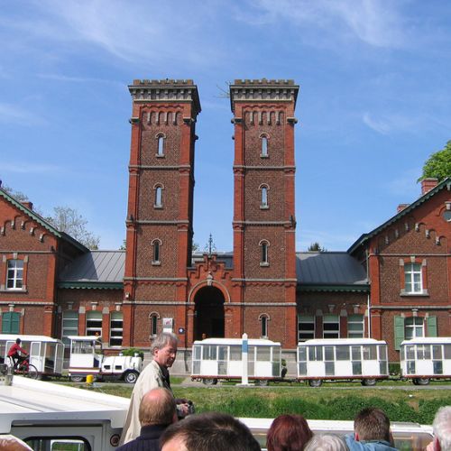 Bâtiment salle des machines de l'ascenseur à bateaux N° 3 à Strépy-Bracquegnies