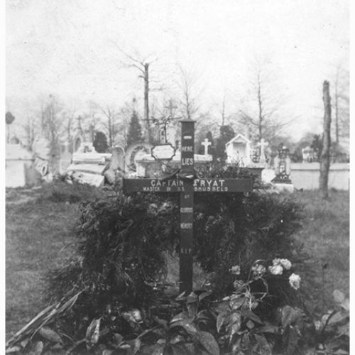 Tombe du Capitaine Charles Fryatt, commandant du S.S. Brussels.