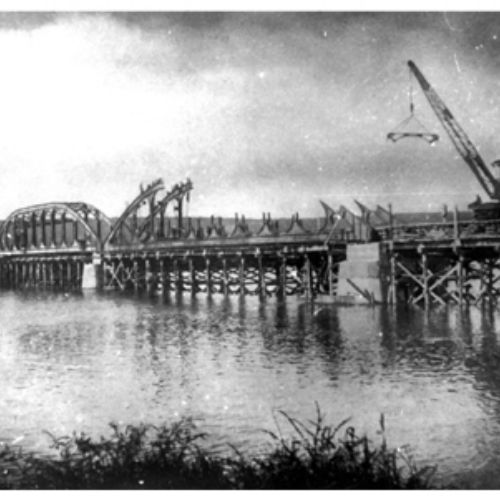 Le pont de Bukama – liaison de chemin de fer vers Port Francki (ph.album Gabriel)
